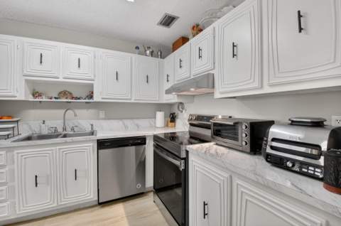 13765 Flora Place #H, Delray Beach FL - photo 8 of 47