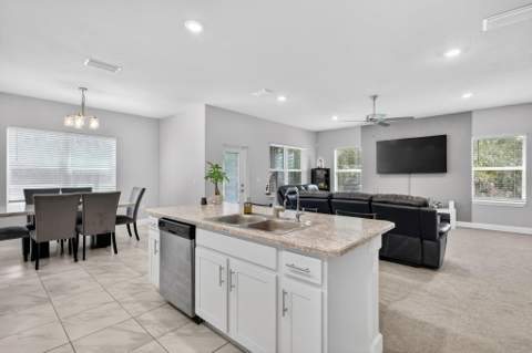 674 NE Turtleback Trail, Port St. Lucie FL - photo 14 of 40