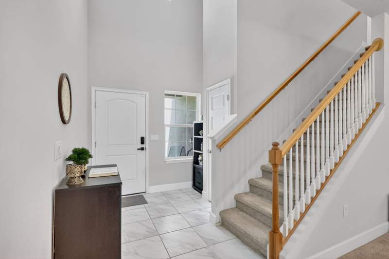 4 bedroom Single Family Residence at 674 NE Turtleback Trail, River Place On The St Lucie No 10 1st Replat, Port St. Lucie — photo 4