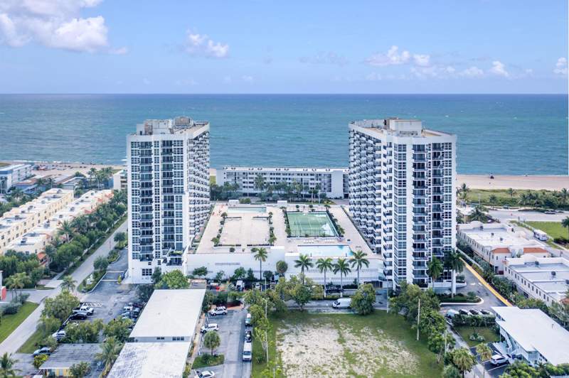 2 bedroom Condominium at 531 N Ocean Boulevard #1811, Silver Thatch Atlantic Plaza, Pompano Beach — photo 2