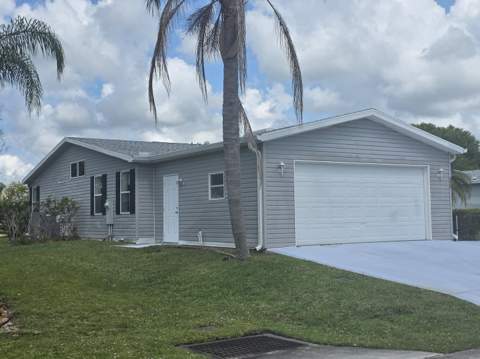 8027 9th Hole Drive, Port St. Lucie FL - photo 14 of 18
