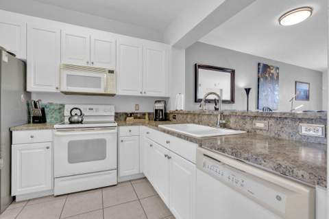 7735 Yardley Drive #305, Tamarac FL - photo 9 of 67