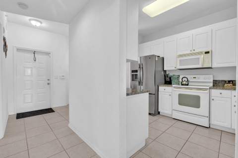7735 Yardley Drive #305, Tamarac FL - photo 11 of 67