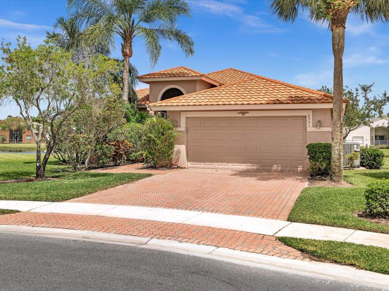 2 bedroom Single Family Residence at 8901 Agliana Circle, Melrose Pud Venetian Isles Par I, Boynton Beach — photo 2