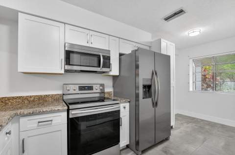 3693 Arelia Drive, Delray Beach FL - photo 12 of 52