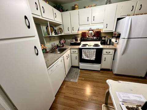 4311 Crystal Lake Drive #407, Deerfield Beach FL - photo 6 of 24