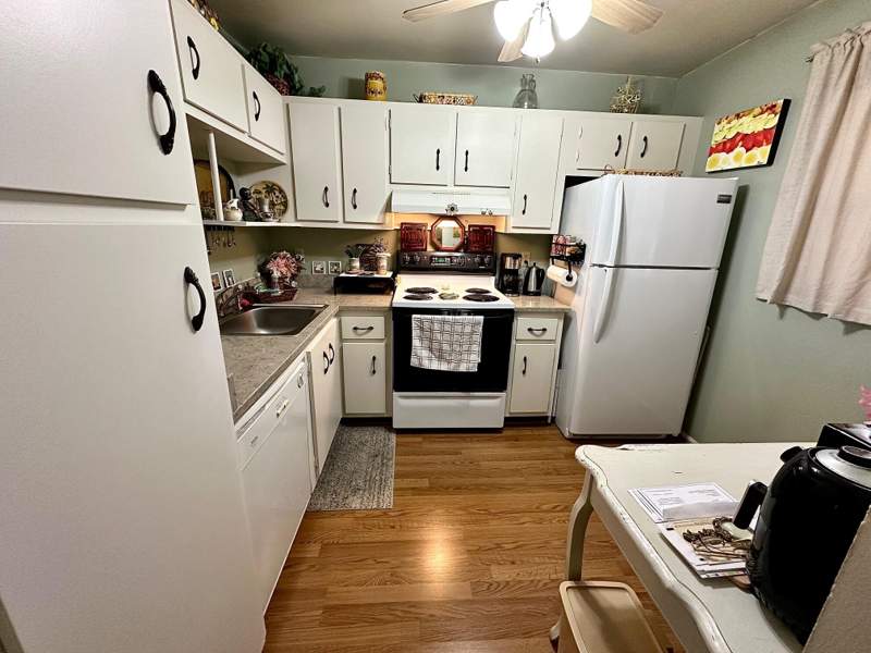 2 bedroom Condominium at 4311 Crystal Lake Drive #407, Wincast Arms North Condo, Deerfield Beach — photo 5