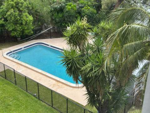 4311 Crystal Lake Drive #407, Deerfield Beach FL - photo 10 of 24