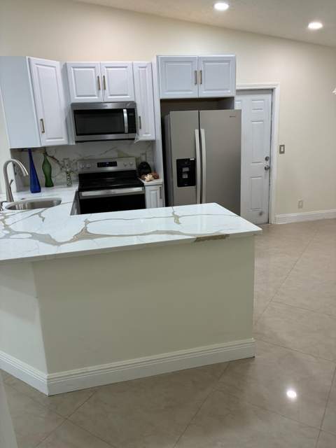 465 NW 20th Avenue, Pompano Beach FL - photo 17 of 21