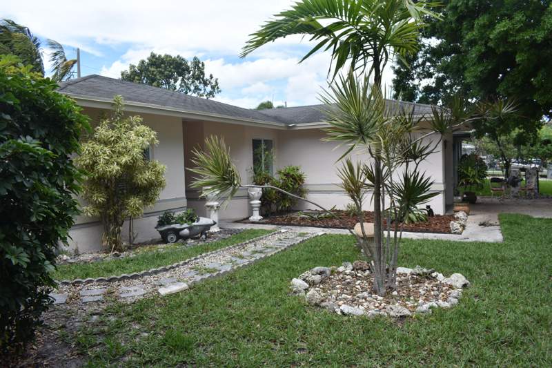 3 bedroom Single Family Residence at 465 NW 20th Avenue, Hunters Run 154-29 B, Pompano Beach — photo 1