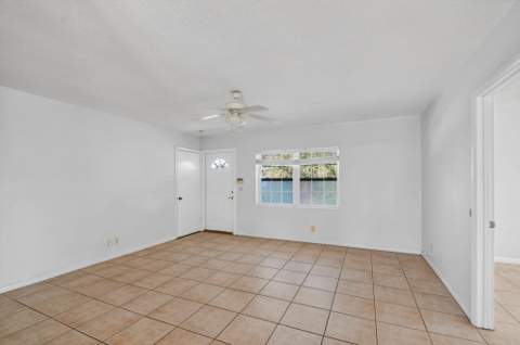 1006 SW 28th Avenue, Boynton Beach FL - photo 10 of 70