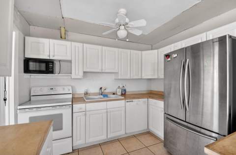 1006 SW 28th Avenue, Boynton Beach FL - photo 14 of 70