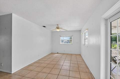 1006 SW 28th Avenue, Boynton Beach FL - photo 18 of 70