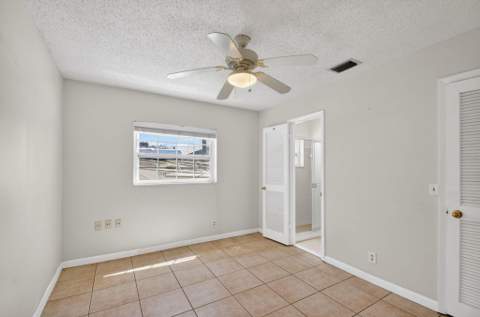 1006 SW 28th Avenue, Boynton Beach FL - photo 23 of 70