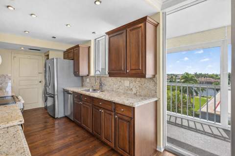 2000 S Ocean Boulevard #403, Delray Beach FL - photo 16 of 39