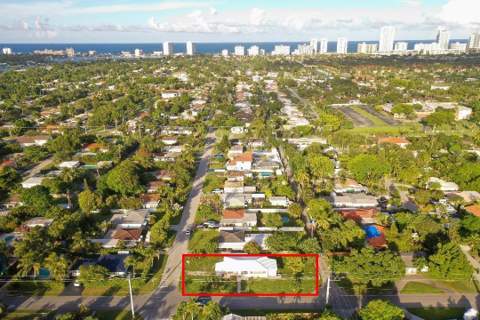 1107 S 15th Avenue, Hollywood FL - photo 6 of 22