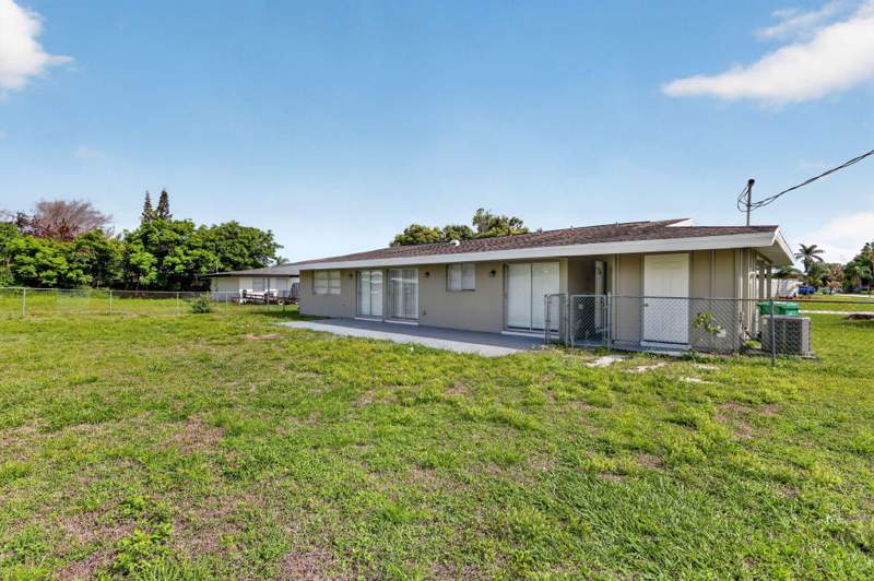 3 bedroom Single Family Residence at 157 SE Calmoso Drive, River Park Unit 7, Port St. Lucie — photo 3