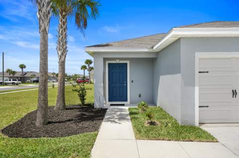 521 Cherimoya Street, Fort Pierce FL - photo 8 of 48
