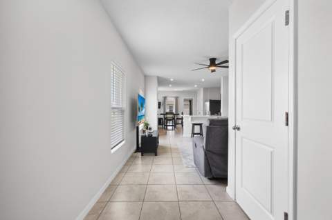521 Cherimoya Street, Fort Pierce FL - photo 10 of 48