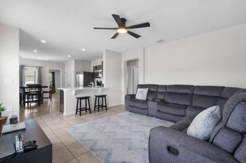 521 Cherimoya Street, Fort Pierce FL - photo 11 of 48