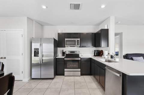 521 Cherimoya Street, Fort Pierce FL - photo 16 of 48