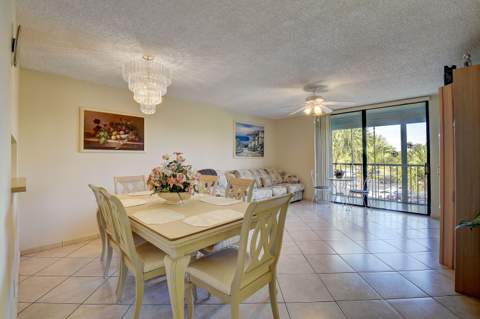 5370 Las Verdes Circle #324, Delray Beach FL - photo 8 of 47