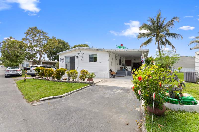 2 bedroom Mobile Home at 2961 SW 52nd Terrace, Everglades Lakes, Davie — photo 2