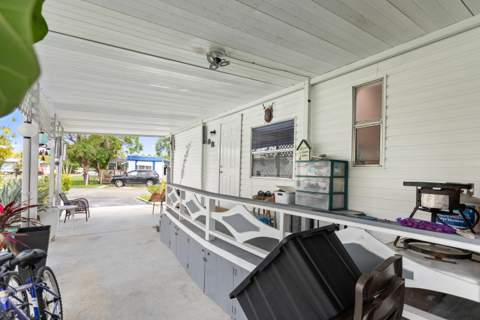 2961 SW 52nd Terrace, Davie FL - photo 19 of 47