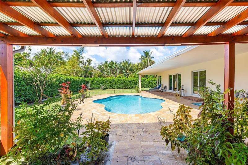 5 bedroom Single Family Residence at 1650 NE 3rd Avenue, Plumosa Park Sec A, B & D In, Delray Beach — photo 4