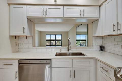 14460 Strathmore Lane #807, Delray Beach FL - photo 6 of 27
