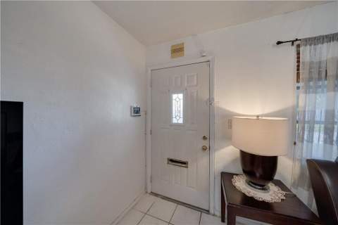 4401 NW 47th Street, Tamarac FL - photo 6 of 37