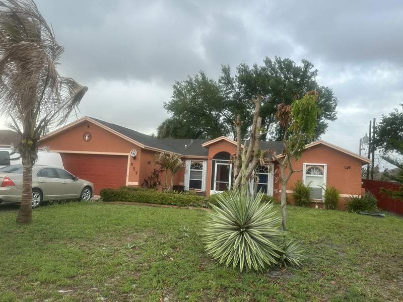 3 bedroom Single Family Residence at 557 SW Baoy Avenue, Port St Lucie Section 22, Port St. Lucie — photo 2