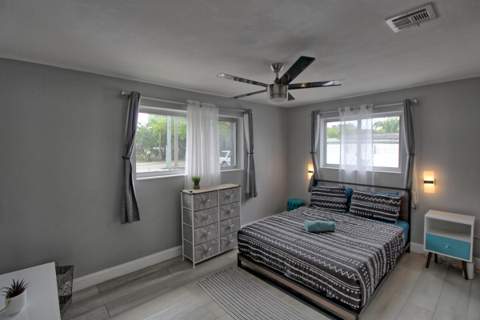 1324 N 24th Avenue, Hollywood FL - photo 15 of 31