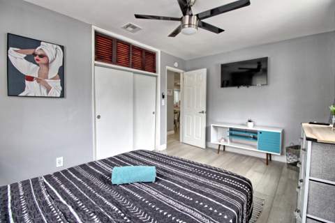 1324 N 24th Avenue, Hollywood FL - photo 16 of 31