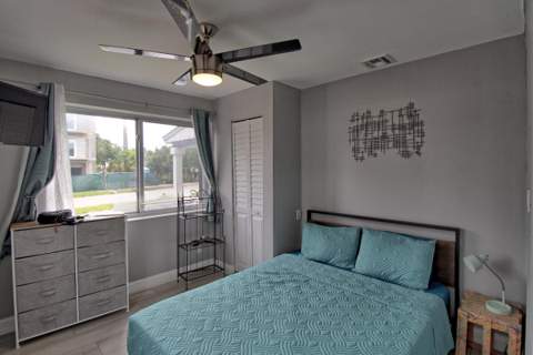 1324 N 24th Avenue, Hollywood FL - photo 18 of 31
