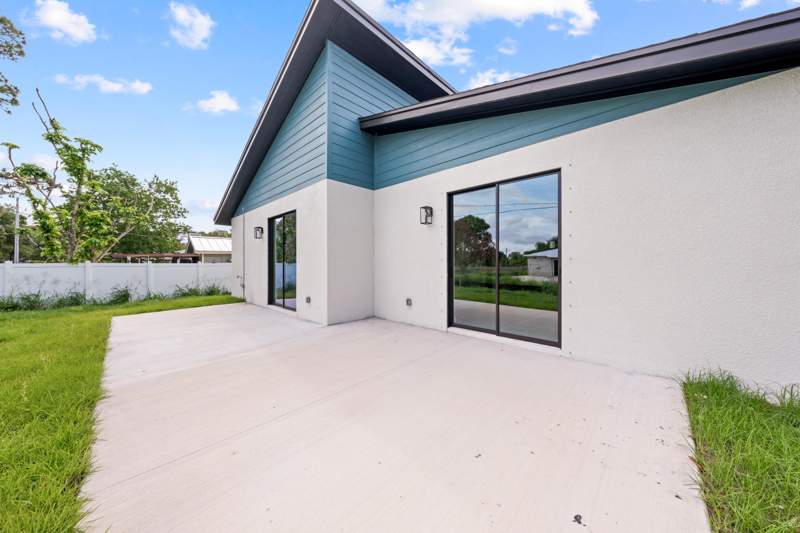 3 bedroom Single Family Residence at 6904 Salerno Road, Lakewood Park, Fort Pierce — photo 3