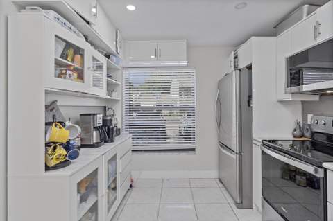 1177 NW 98th Terrace #132, Pembroke Pines FL - photo 6 of 35
