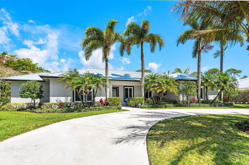 4 bedroom Single Family Residence at 5495 Hibiscus Road, Loxahatchee Gardens, Jupiter — photo 2