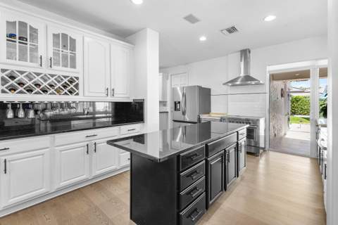 5495 Hibiscus Road, Jupiter FL - photo 10 of 45