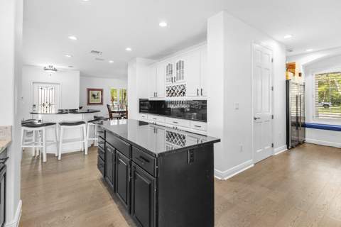 5495 Hibiscus Road, Jupiter FL - photo 7 of 45