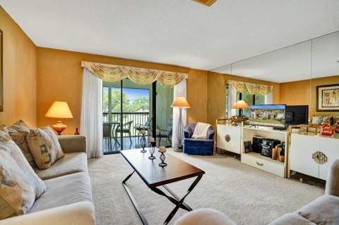 19 Stratford Drive #Unit F, Boynton Beach FL - photo 15 of 64