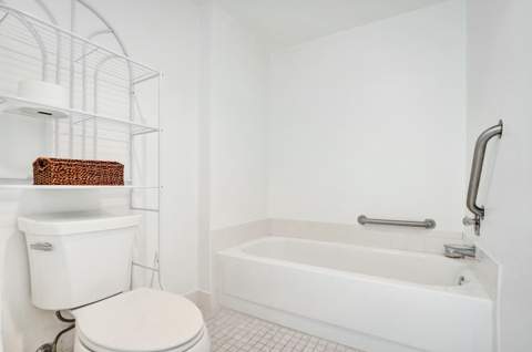 19 Stratford Drive #Unit F, Boynton Beach FL - photo 22 of 64