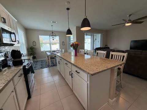 7986 NW Greenbank Circle, Port St. Lucie FL - photo 10 of 33