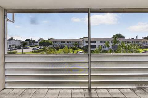 225 Bedford I #225, West Palm Beach FL - photo 23 of 34