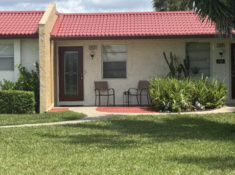 117 Golden River Drive, West Palm Beach FL - photo 6 of 37