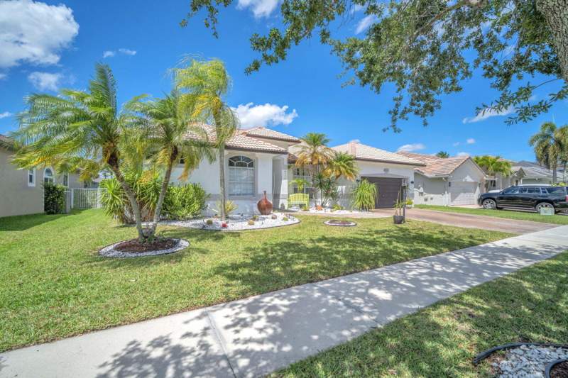 5 bedroom Single Family Residence at 16423 Segovia Circle, Stoneridge Lake Estates Plat, Fort Lauderdale — photo 5
