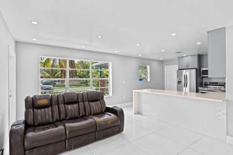 670 SW 29th Avenue, Fort Lauderdale FL - photo 6 of 45