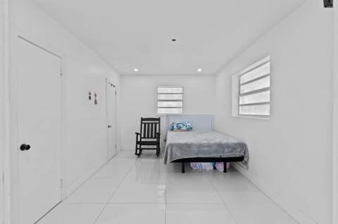 670 SW 29th Avenue, Fort Lauderdale FL - photo 13 of 45