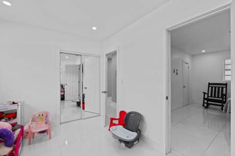 670 SW 29th Avenue, Fort Lauderdale FL - photo 17 of 45