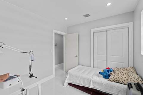 670 SW 29th Avenue, Fort Lauderdale FL - photo 20 of 45